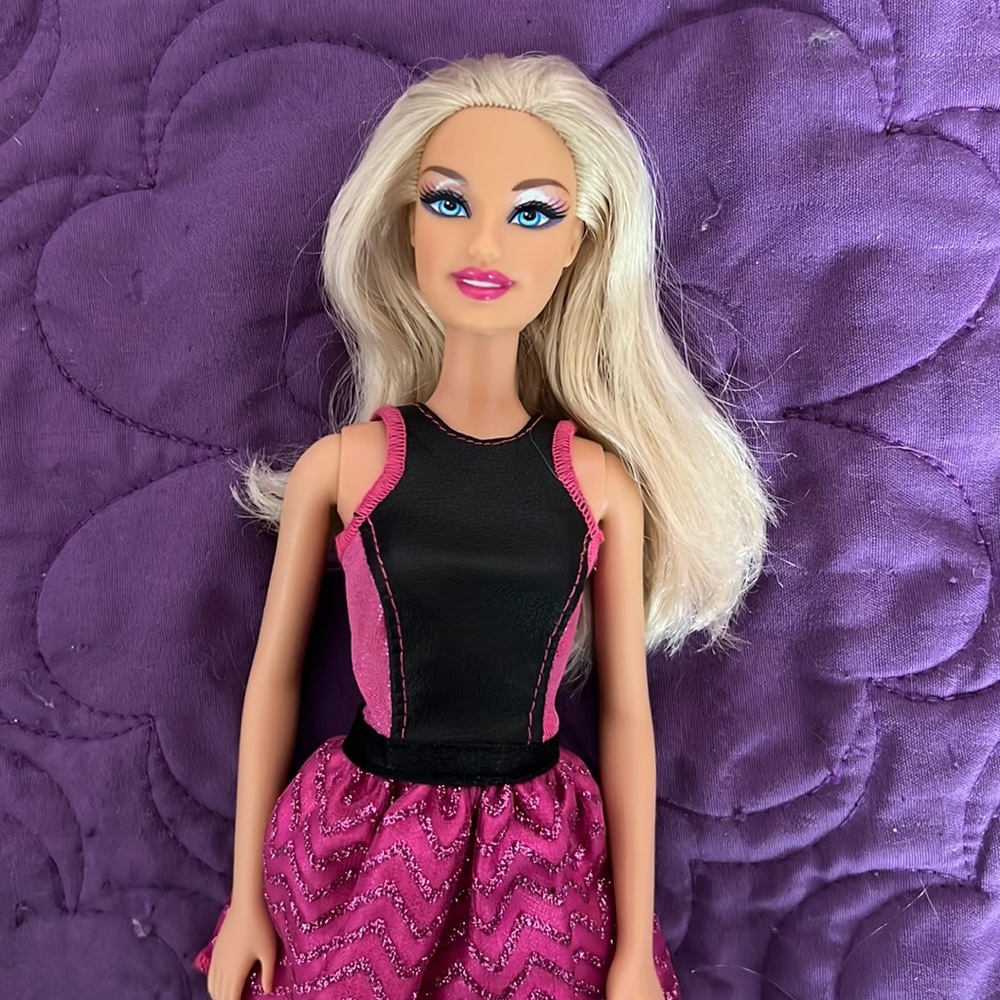Barbie from 2010 Fashion Gift Set